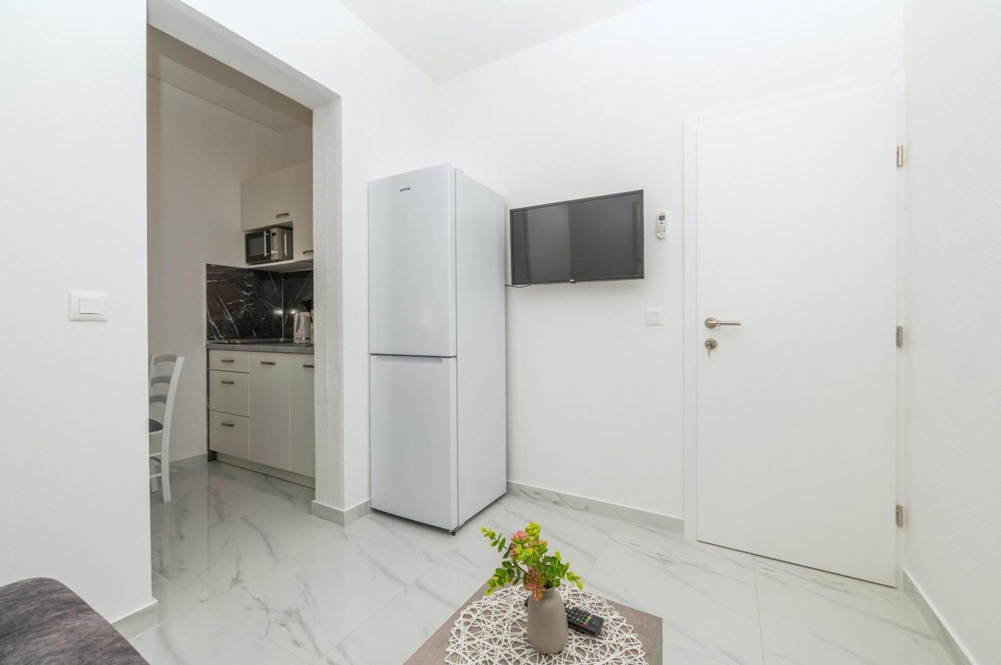 Apartmants Sestic Tucepi Exterior photo
